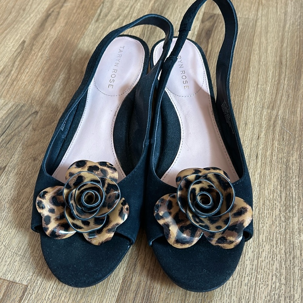 Like new Taryn Rose